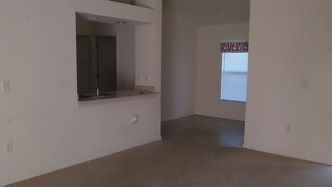 Foto del edificio - 861 Clow St E