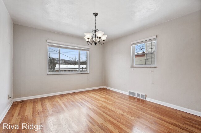 Building Photo - 2 br, 1 bath House - 62 Lakewood Avenue