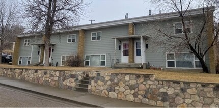 33 9th St