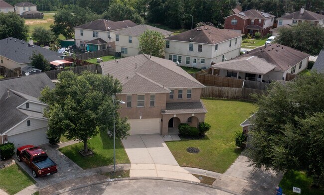 Foto del edificio - 21366 Claretfield Ct