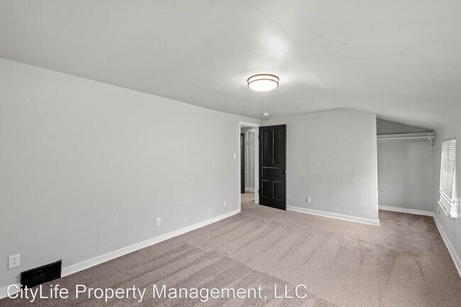 Building Photo - 3 br, 1 bath House - 1550 Banfield Street