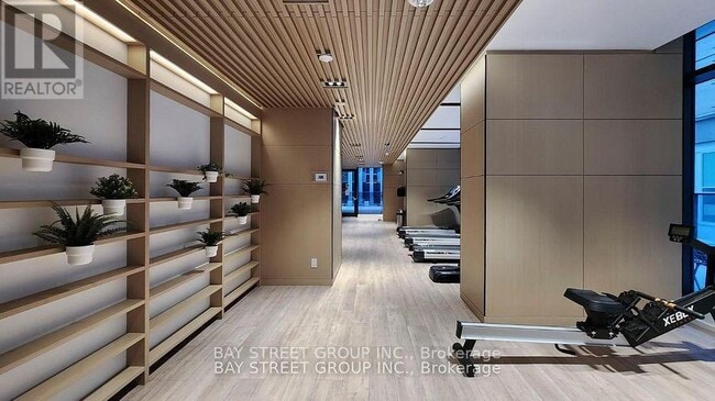 Building Photo - 38 Widmer St