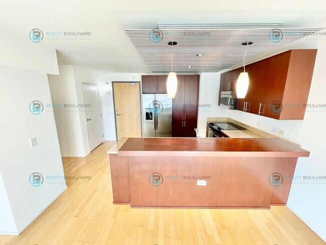 Foto del edificio - Modern 1 Bedroom 1 Bath Luxury Condo at Th...