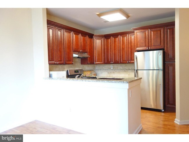 Foto del edificio - 3351 Cypress Ct