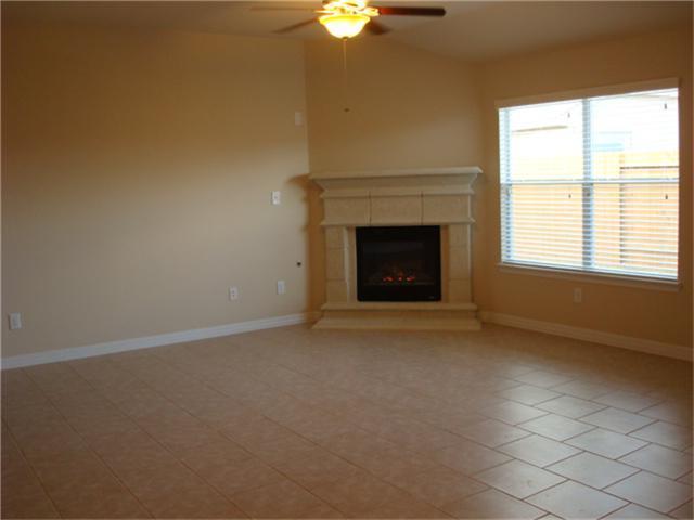 Building Photo - 26502 Pernod Oaks Dr