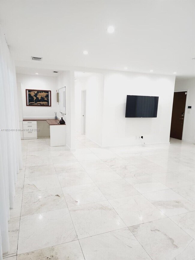Foto del edificio - 7425 SW 128th St