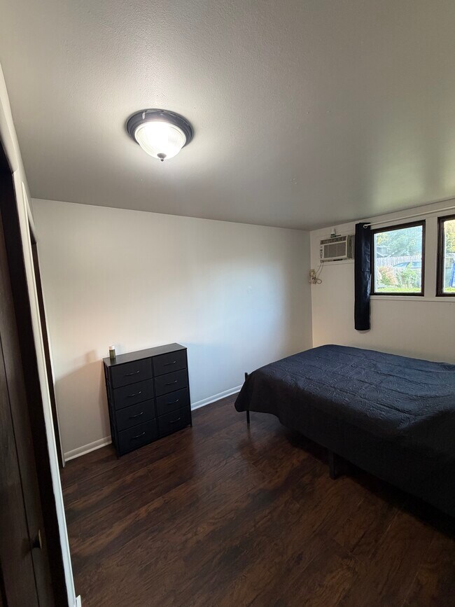 Foto del edificio - 803 17th St SE