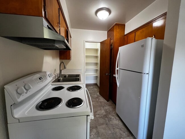 Building Photo - 908 Nevada St