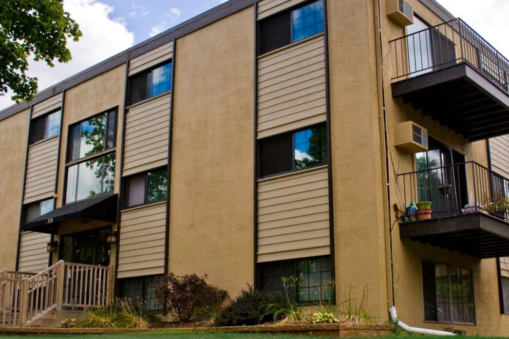Foto principal - 310 8th St SE