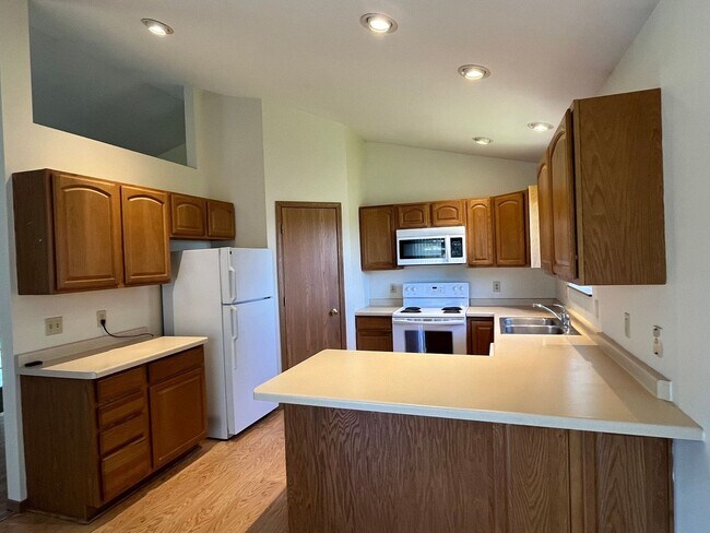 Foto del edificio - 5102 Chadwick St