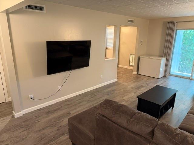 Foto del edificio - 601 Camelot Dr