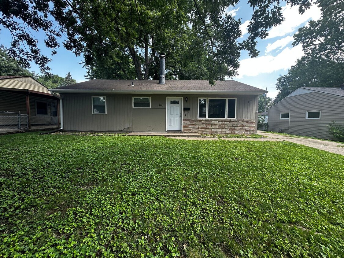 Primary Photo - 3421 Jackson St