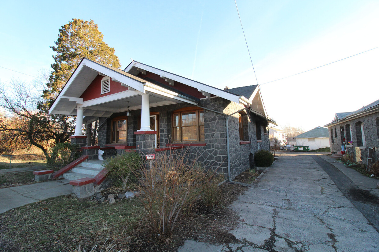 Primary Photo - Main St Duplex