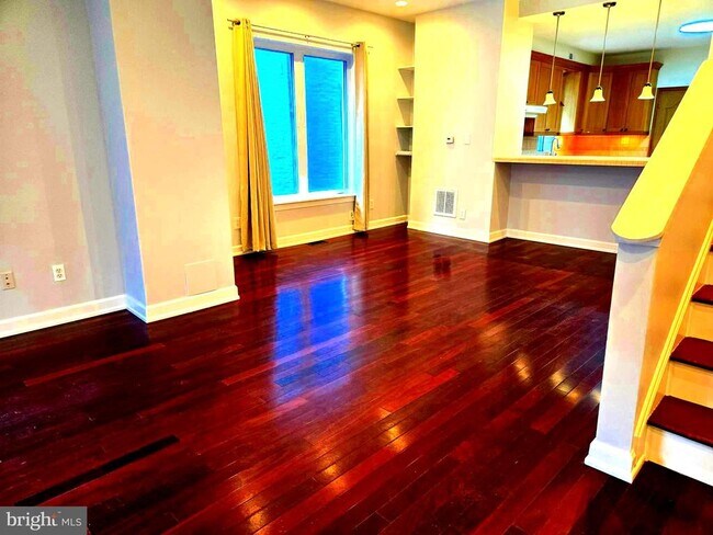 Foto del edificio - 757 Girard St NW