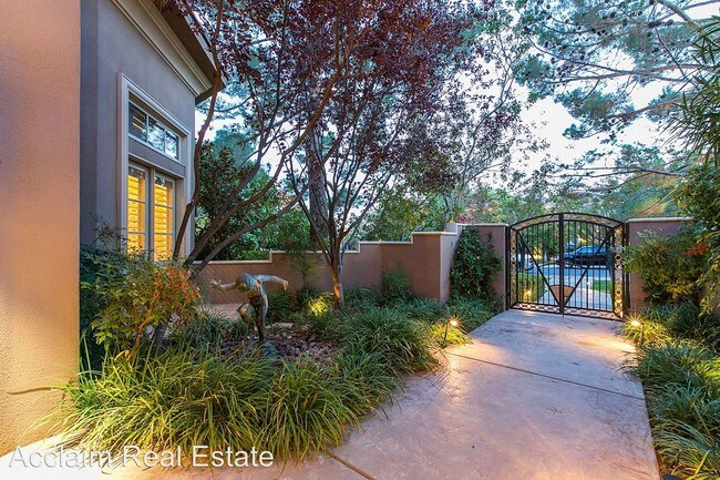 Building Photo - 9820 Winter Palace Dr