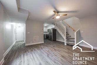 Building Photo - 744 W Gordon Terrace