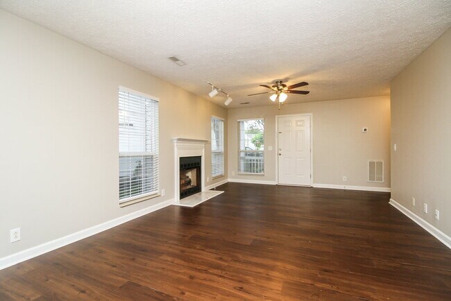 Foto del edificio - 3112 Chambley Ct