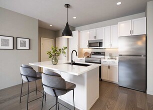 Building Photo - Quincy Lofts