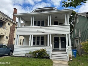 Building Photo - 663 Hudson Ave