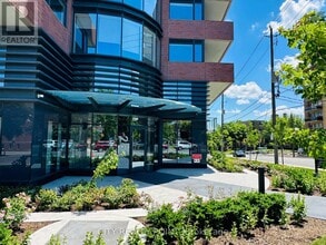 Building Photo - 2525 Bathurst St