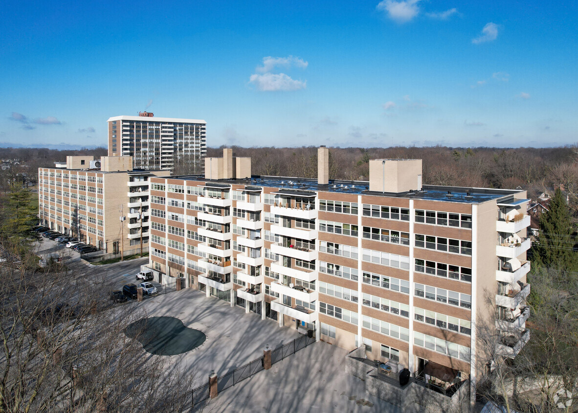 Primary Photo - Meridian Tower East