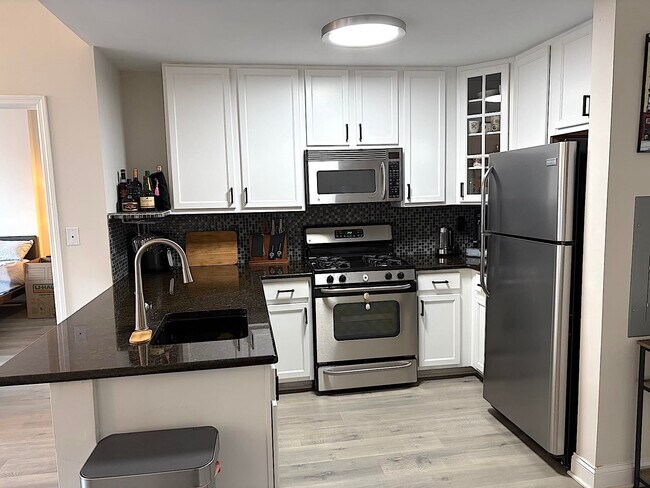 Foto del edificio - 4315 Park Ave