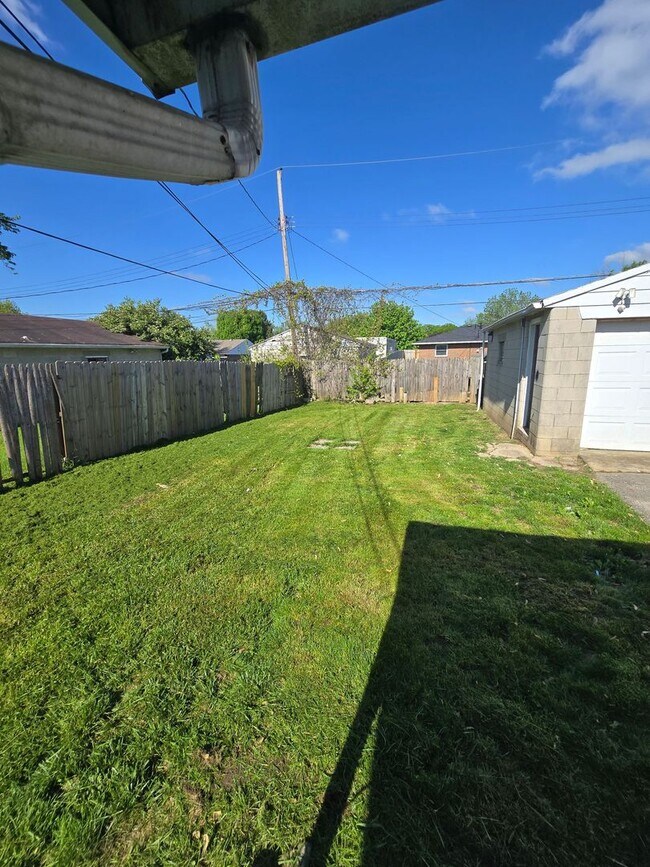 Foto del edificio - 3 BEDROOM SINGLE FAMILY