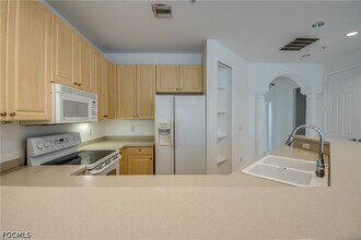 Building Photo - 15250 Riverbend Blvd