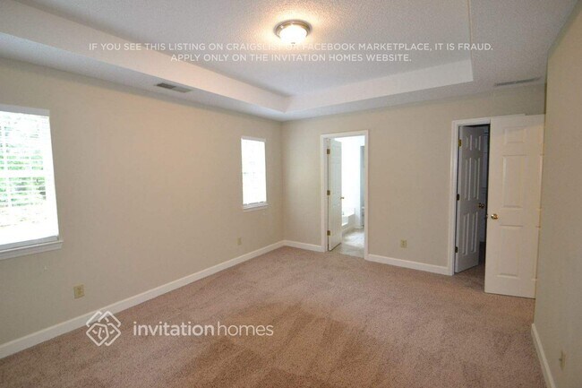 Foto del edificio - 6020 Rolling Oaks Ln