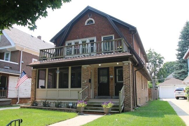 Building Photo - 2639 N 61st St