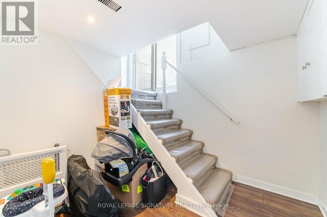 Building Photo - 89 Shier Dr