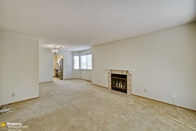 Building Photo - 895 Quince Ave  7 Santa Clara 95051