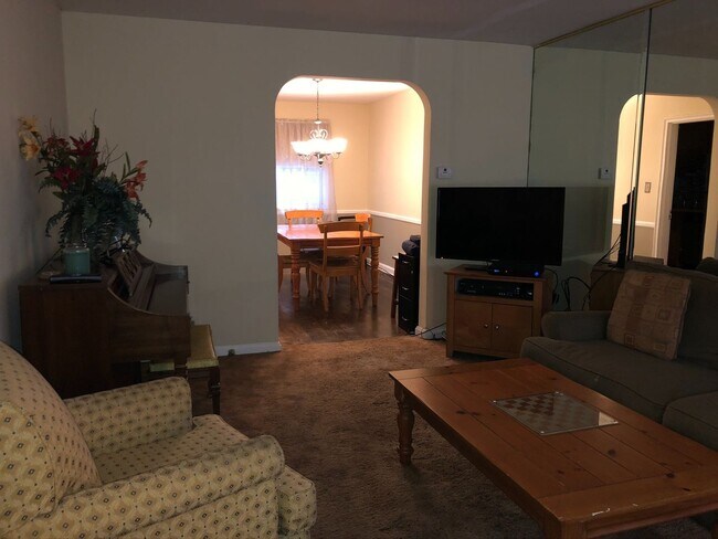 Photo - Cozy Three-Bedroom West Hills Townhome w/ ...