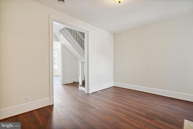 Foto del edificio - 223 R St NW