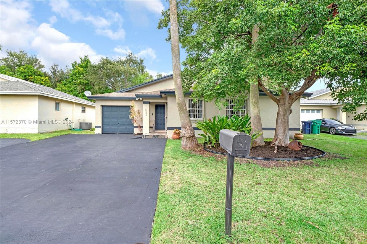 20305 SW 86th Ct, Cutler Bay, FL 33189 House Rental in Cutler Bay, FL