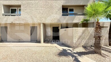 Building Photo - 2634 N 43rd Ave