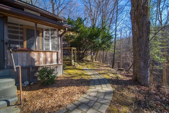 Foto del edificio - 550 N Gettys Creek Rd