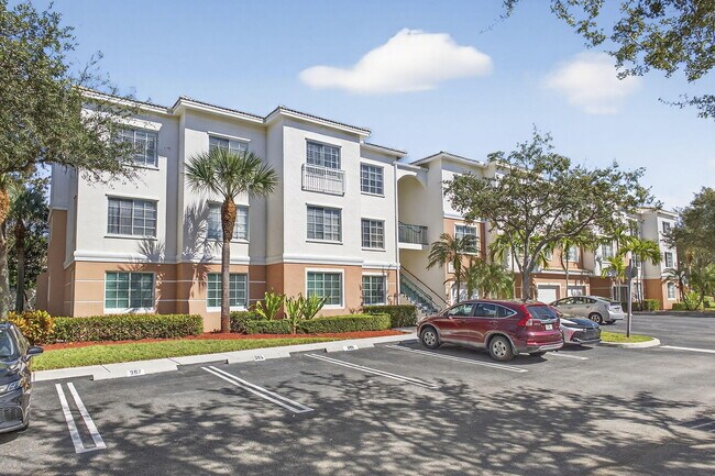 Foto del edificio - 5301 Myrtlewood Cir E