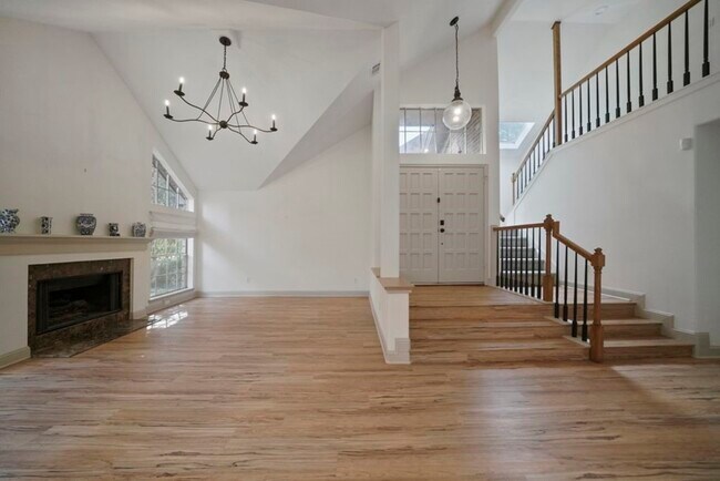 Foto del edificio - 31 Silver Canyon Pl