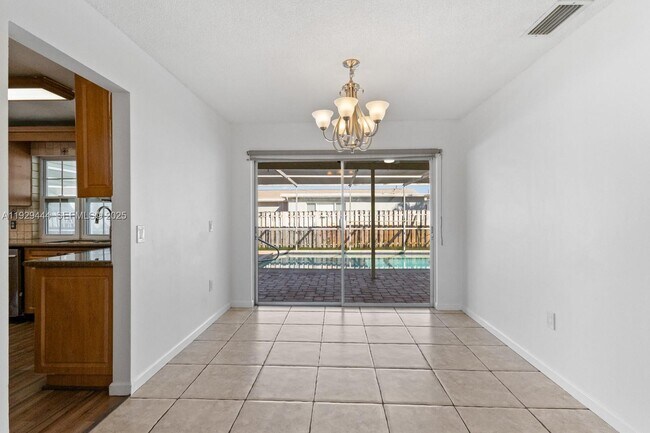 Foto del edificio - 11431 NW 29th St