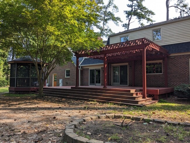 Building Photo - 206 Chowan Rd