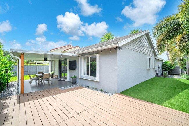 Building Photo - 6809 Barnwell Dr