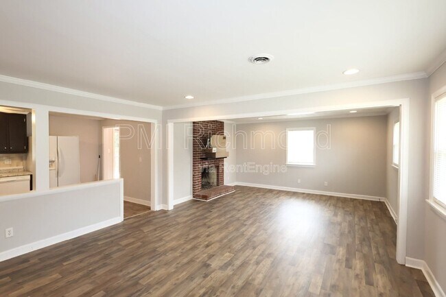 Building Photo - 5601 Eunice Dr