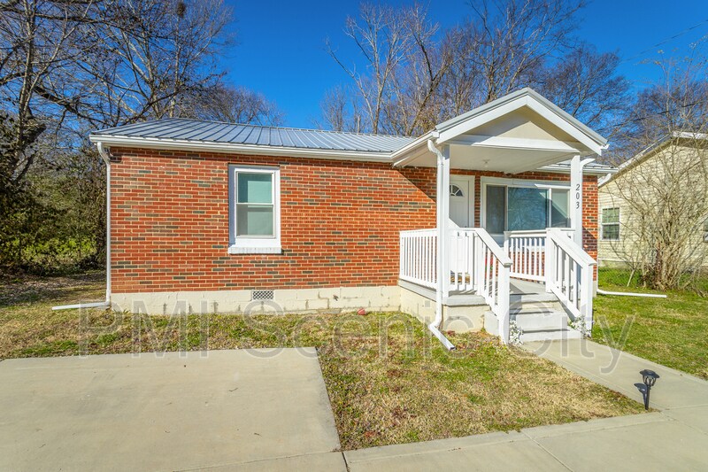 203 Chambers St, Rossville, GA 30741 House Rental in Rossville, GA