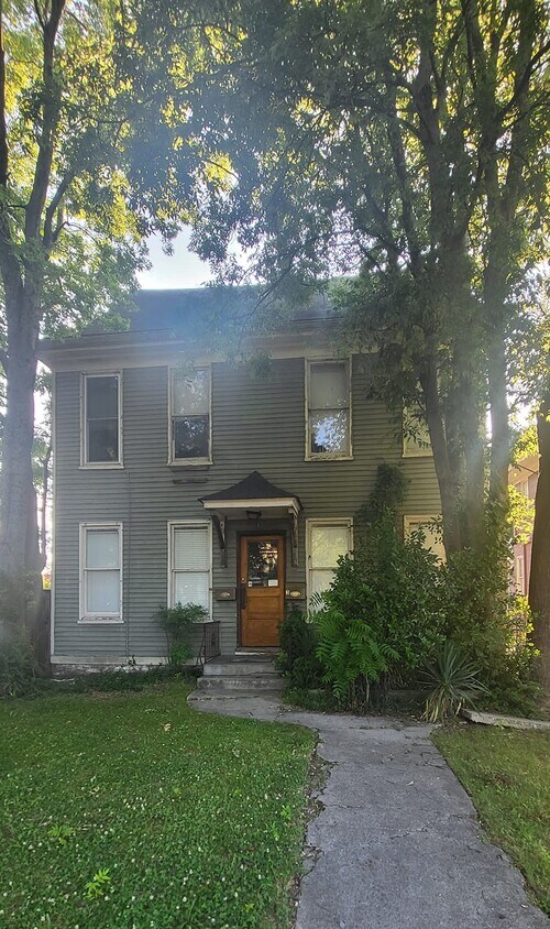 Foto principal - 41 S McLean Blvd