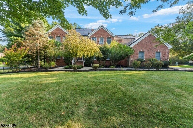 Foto principal - 300 Berkley Ave