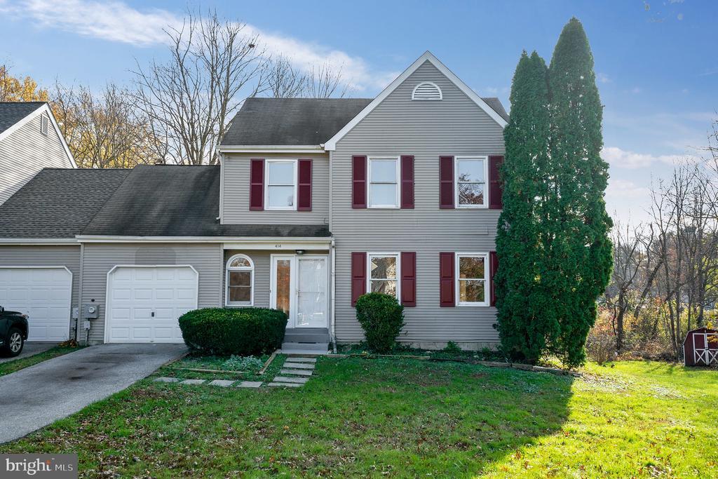 Primary Photo - 414 Windsor Cir