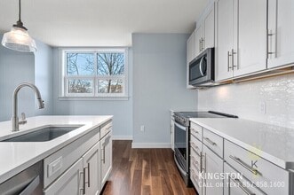 Building Photo - 136 Babcock St