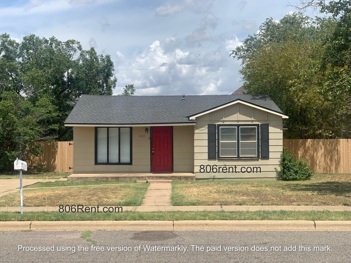 Foto principal - Charming 3 Bedroom Home - Available Septem...