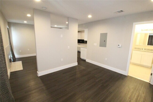 Foto del edificio - 935 La Posada Dr